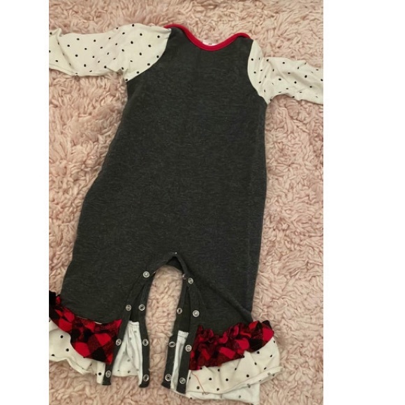 Ric rac ruffle Christmas romper - Picture 2 of 2